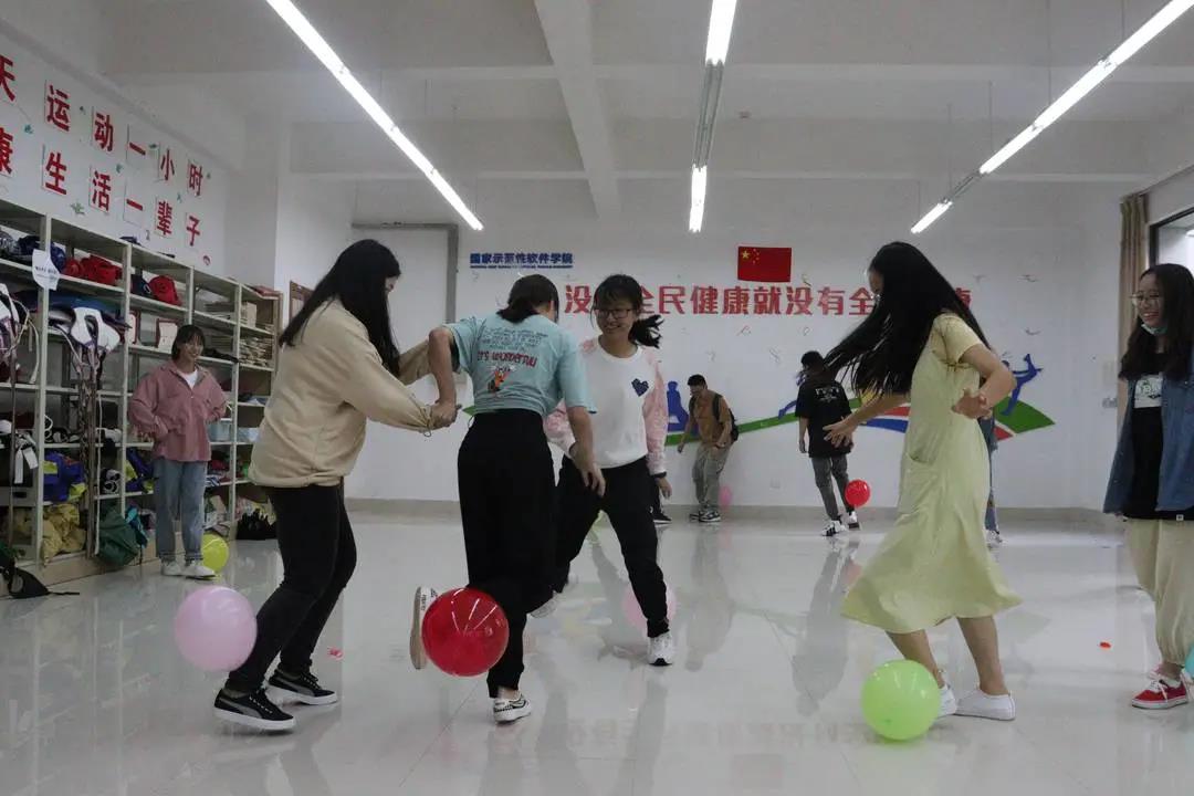 但却有月饼相伴