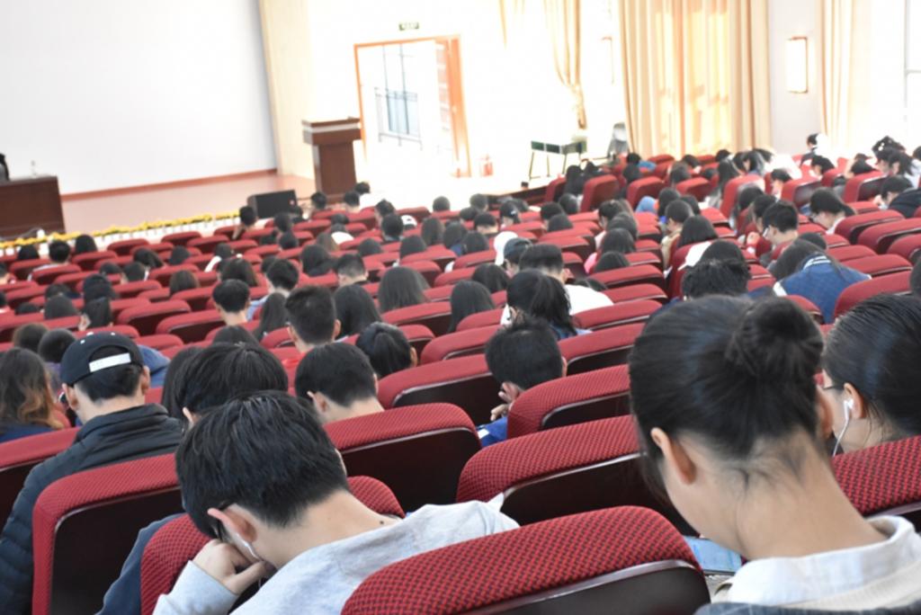 报告人简介