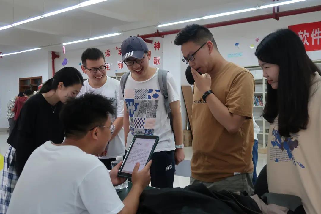 也有着双倍的自豪